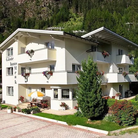 Gaestehaus Mrak لانغنفلد