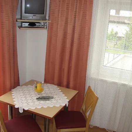 شقة Gaestehaus Mrak *